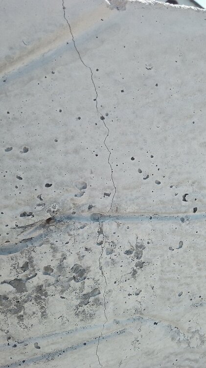 6-crack.thumb.jpg.125ebe4aa4fb1a02343781fe52d44f33.jpg