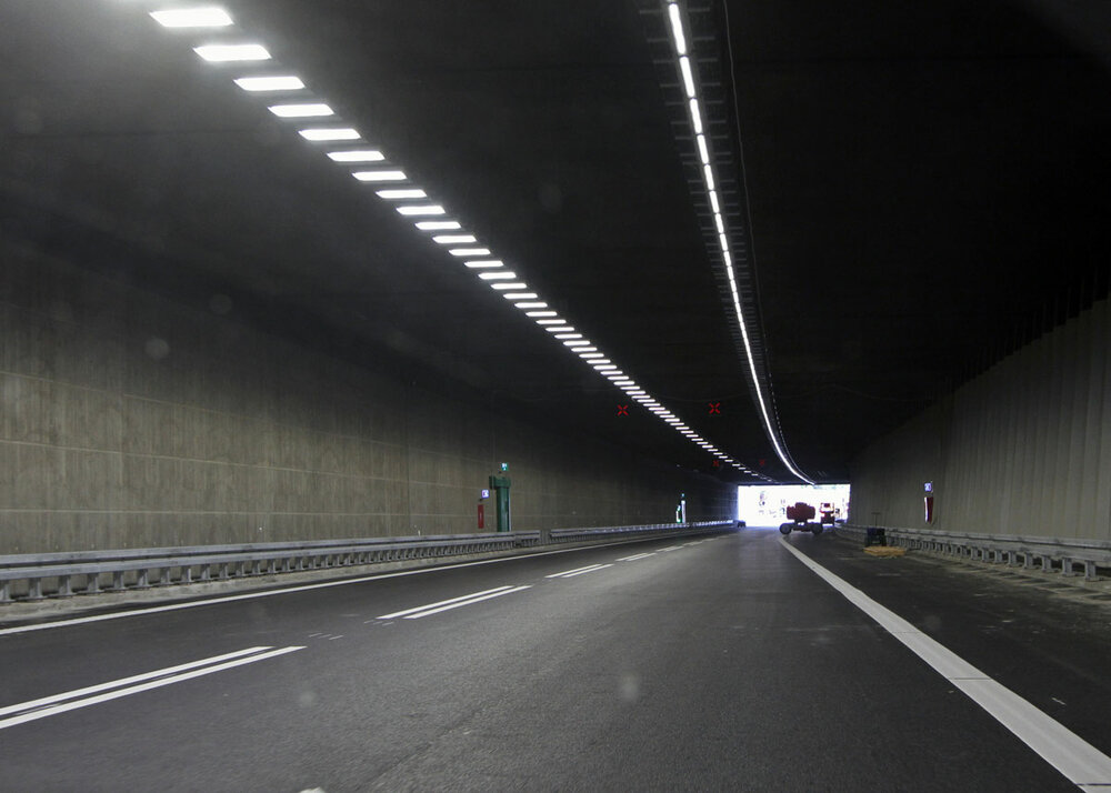 6-tunnel.thumb.jpg.23c92f1105bb2d33abcad59762a208e9.jpg