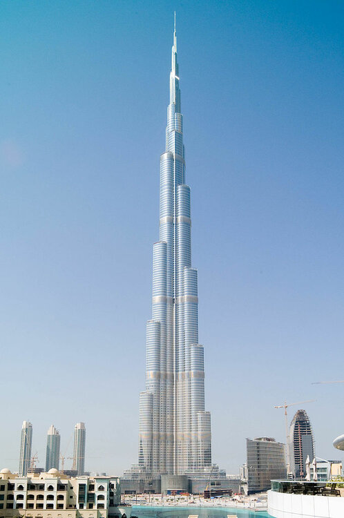 681px-Burj_Khalifa_building.thumb.jpg.a547e549c523a6e9ad15beb7f337b3a5.jpg