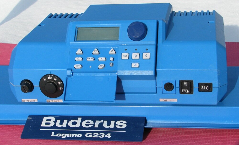 960142463_BuderusLoganoG234_60kW.thumb.jpg.111b66313accf6ef76da402e60700cec.jpg