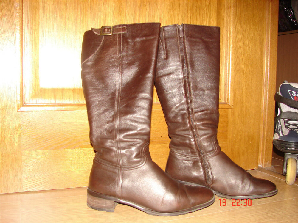 Female_Boots3.thumb.JPG.5cb4380cf4e349e059d6dc785f052a09.JPG