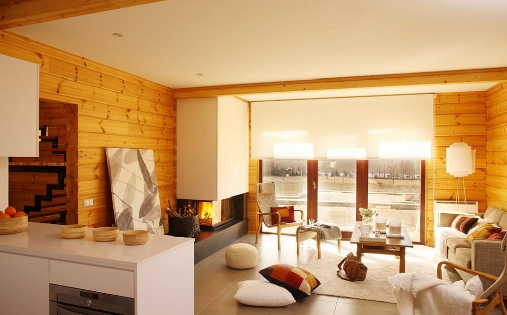 Modern-log-cabin-hose-interior-with-fireplace.thumb.jpg.0af7b891f4728731489db950d6023474.jpg