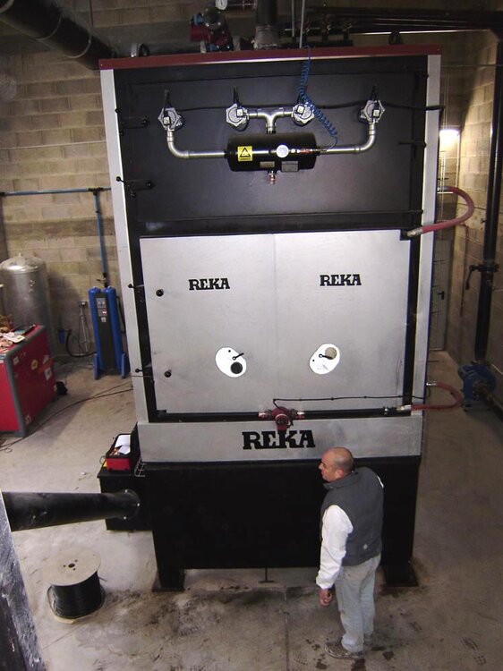 REKA_2_8MW.thumb.jpg.09cfecfac1bcea92af7c72cc784d008d.jpg