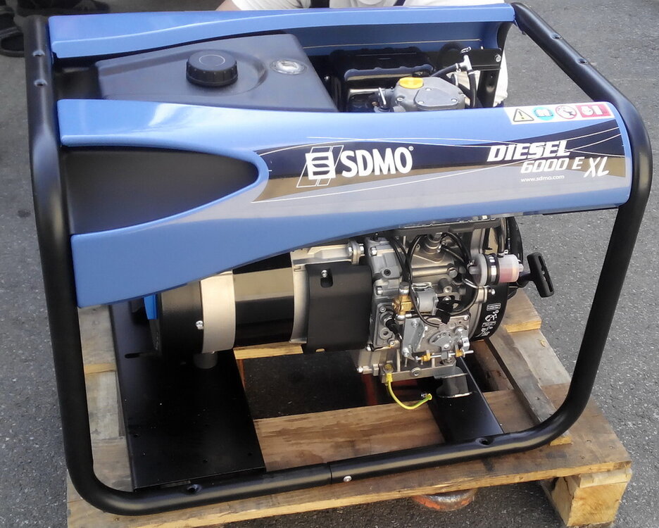 SDMO_Diesel_6000_E-XL-01.thumb.jpg.0b93c096bee9066c06380225632ef793.jpg