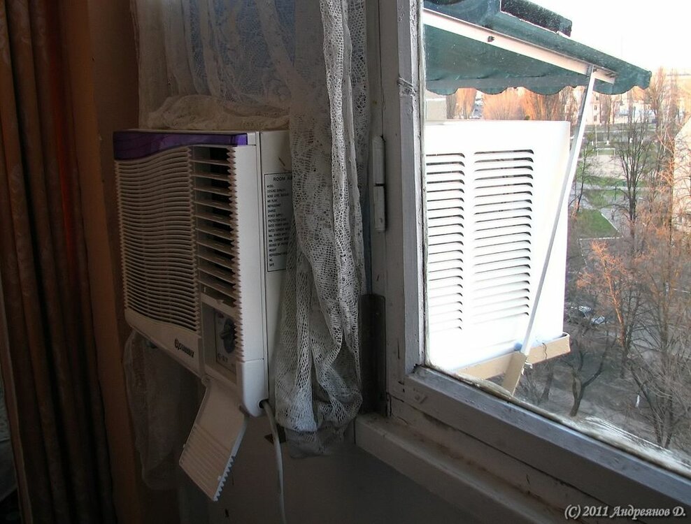 Window_air_conditioner.thumb.jpg.3d47af4573f01c0d8ec82b0c98765750.jpg