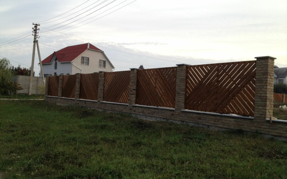 fence.thumb.jpg.7729a05d902bcb0b89bc099a3ed21a6f.jpg