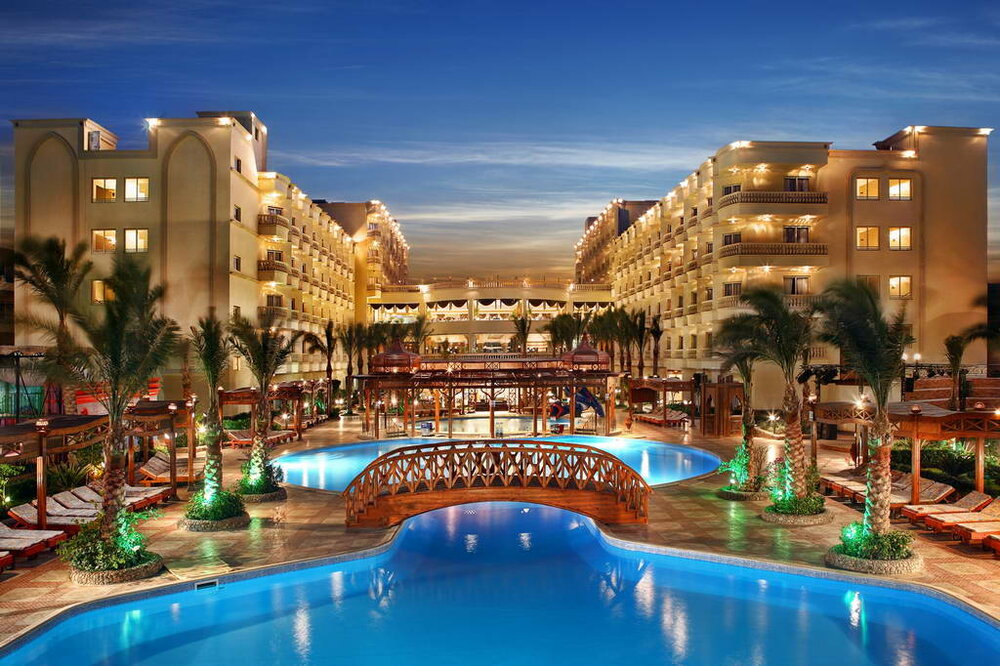festival_-riviera_-resort_front_hurgada.thumb.jpg.c469eb75bbe63d8c702dc4cfbc21e5f6.jpg