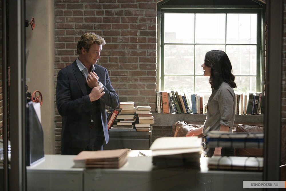 kinopoisk.ru-The-Mentalist-1100663.thumb.jpg.4c24f75f3266b75ed0e3750541b9e85a.jpg