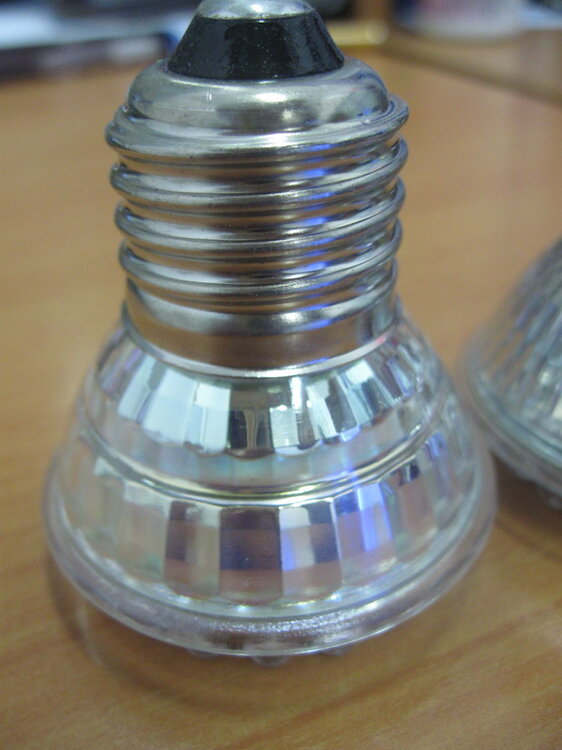 led_8.thumb.JPG.4fff3987460dbe56a38a8d81c839f059.JPG