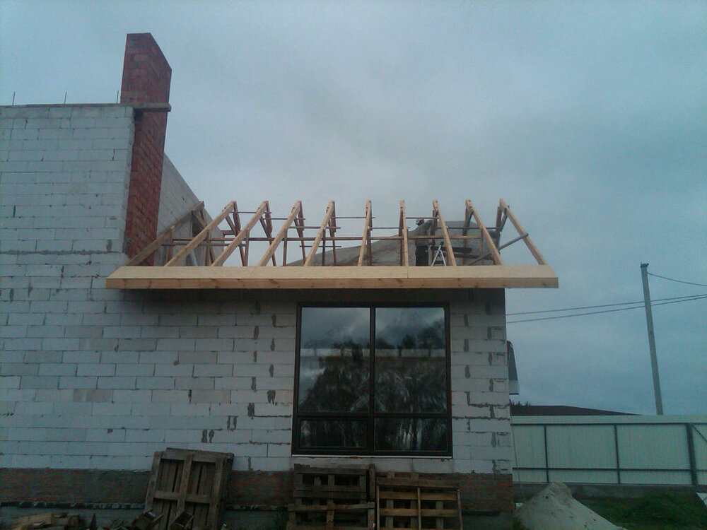 roof2.thumb.jpg.2788a96e515e3a2a281288e0cb56f6e1.jpg