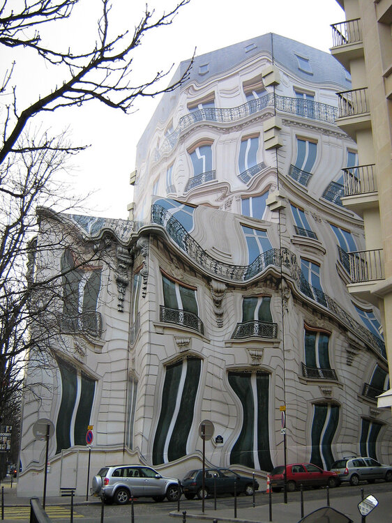 unusual-building_paris.thumb.jpg.2cb65aa57b9e0c548c96c16437540e24.jpg