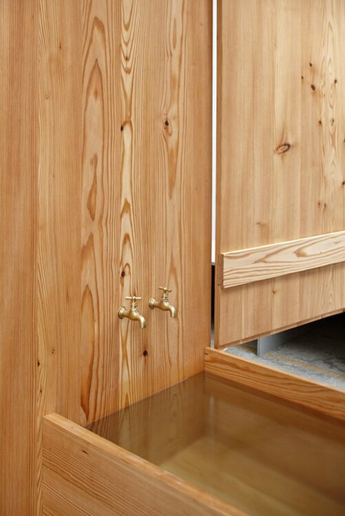 wardrobe-sauna-freshome04.thumb.jpg.88905631a9304e56886b09bbf108f3d8.jpg