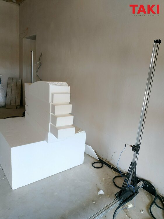 резка букв из пенопласта.jpg