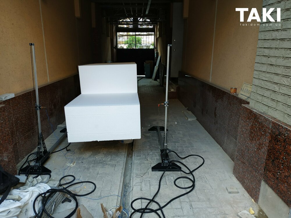 резка пенопласта станок.jpg