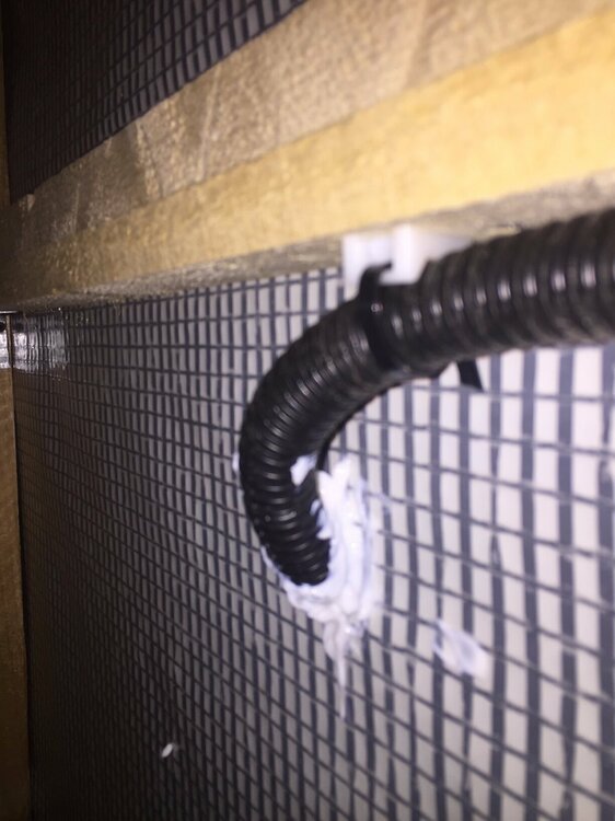 ввод проводки на свет.JPG