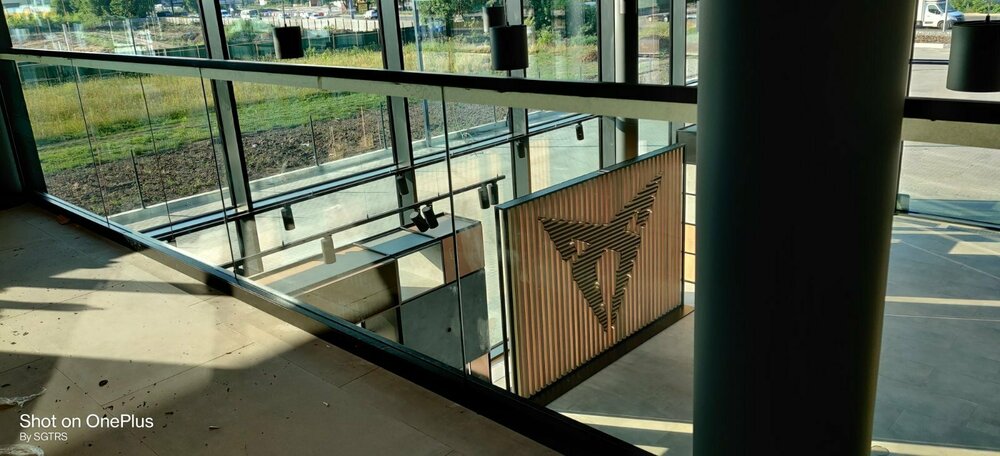 Автосалон Сеат (2).jpg