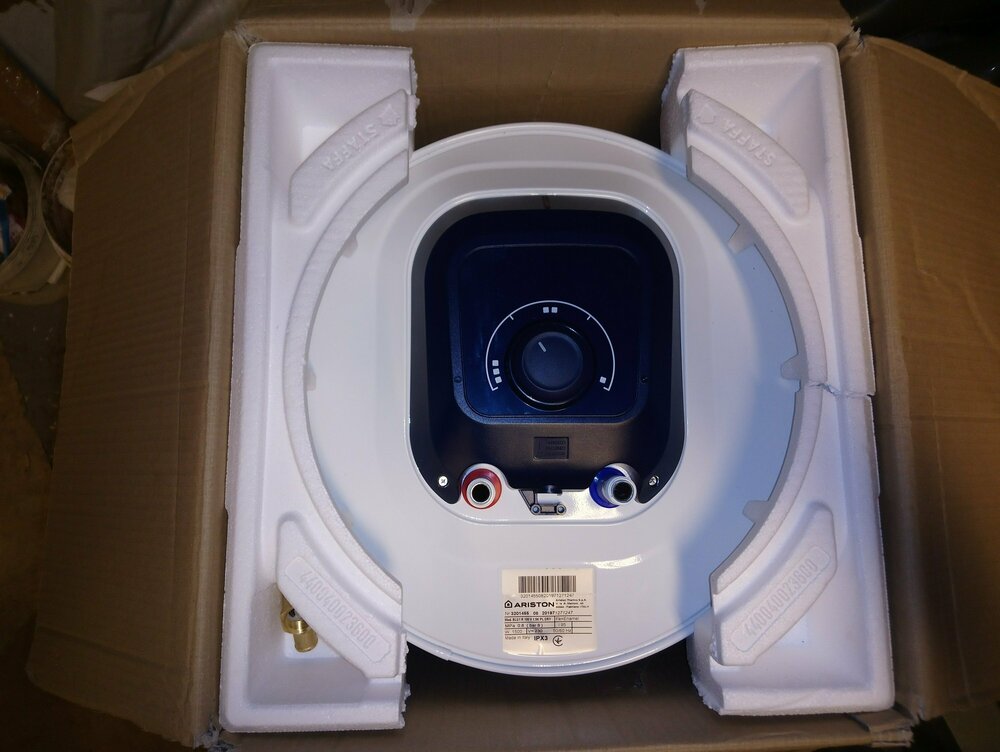 Бойлер ARISTON BLU1R 100 DRY_03.JPG