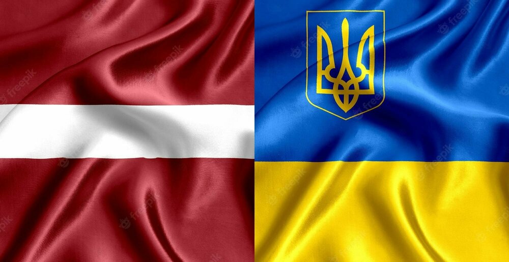 flag-of-latvia-and-ukraine_406939-5941.jpg