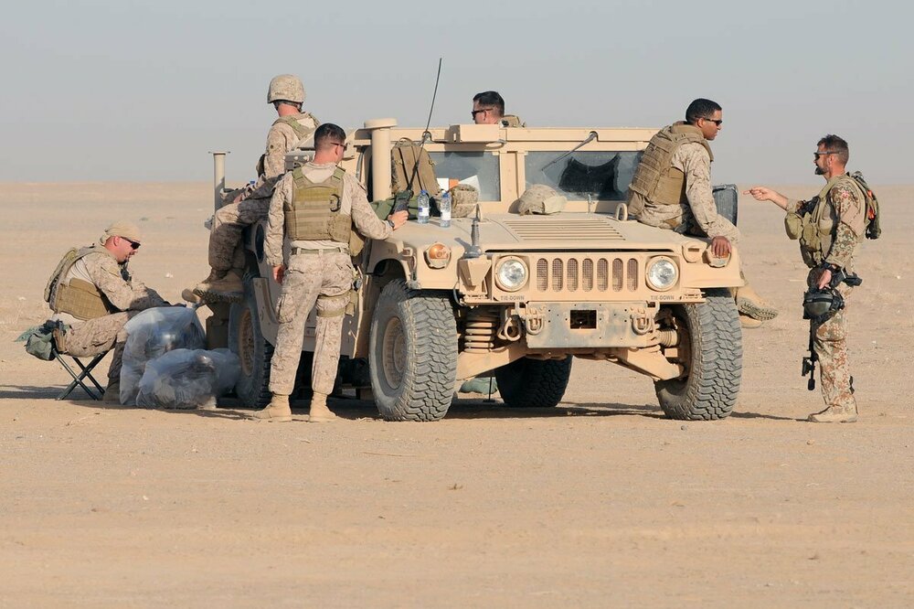 hmmwv-humvee-06.jpg