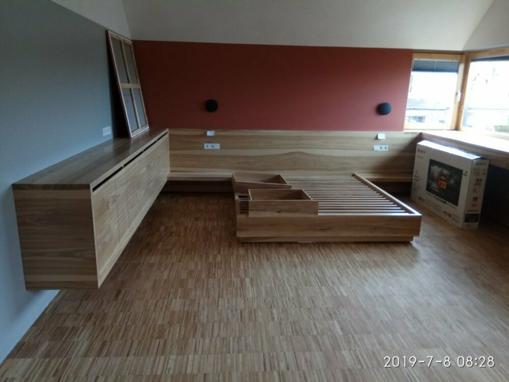 10х8х160 ясень Натур The Hardkiss Спальня1.jpg