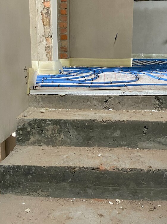 1679516069579491 (1).jpg