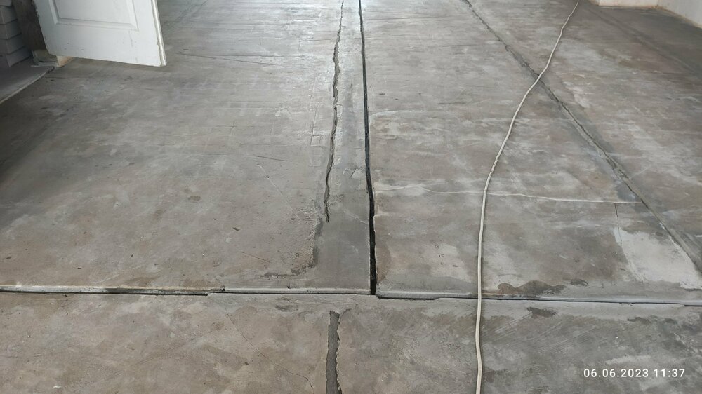 Так выглядит восстановленная геометрия контуров стяжек ТП с помощью Сращивателя Бетонов ТДЕ ГПУМ-2К ЗБ и ремонтной смеси Киилто Макси Рапид с песком.jpg