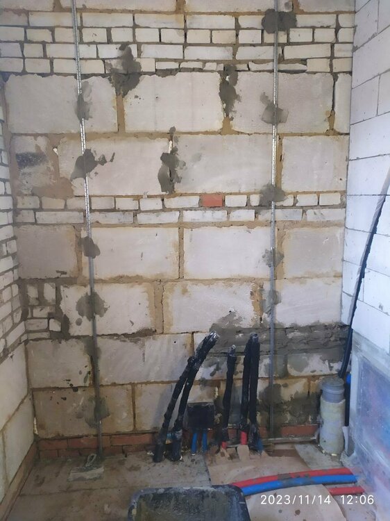photo_2023-11-14_19-40-29_ первая штукатурка в котельне.jpg
