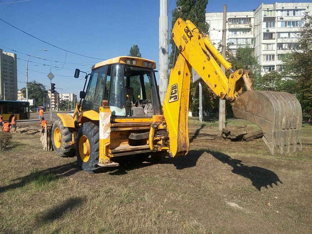 2-excavator-jcb-3cx (3).jpg