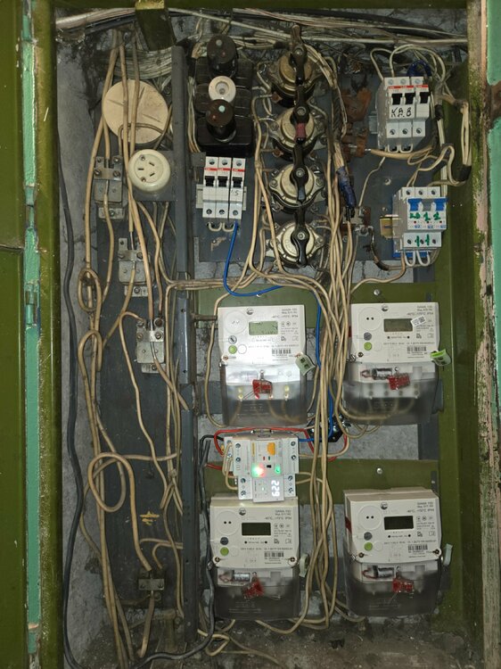 Щит на поверсі.jpg