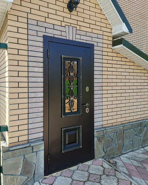 dveri-vhodnie-krivoy-rog (3).jpg